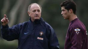 Scolari recorda 'descoberta' de Ronaldo: «O Murtosa disse-me 'Felipe, há um cavalo lá»  