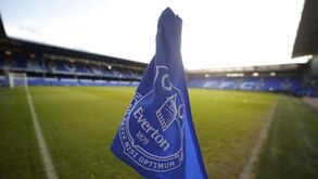 Everton e Nottingham Forest acusados de novas irregularidades financeiras