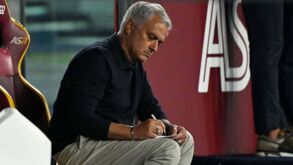 Figuras da sociedade italiana lamentam saída de Mourinho: «A Roma tornou-se uma agência dos correios»