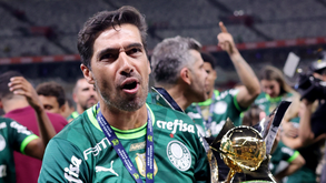 Abel Ferreira renova contrato com Palmeiras até dezembro de 2025