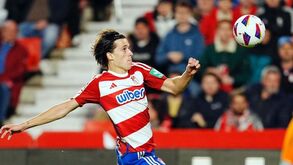 Diretor desportivo do Granada sobre Álvaro Fernández: «O jogador e o Man. United pediram para sair»