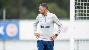 Gonçalo Borges nas mãos do departamento médico do FC Porto