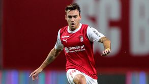 André Horta já chegou a Atenas: «Carvalhal é uma das razões que me fez vir para cá»
