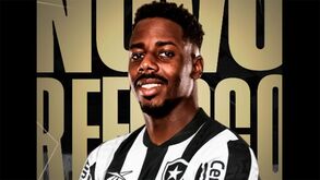 Botafogo anunciou Manafá mas... lateral pode não ser reforço