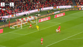 Benfica-Boavista: A grande defesa de Trubin (a meias com Morato) que impediu o golo de Bozeník