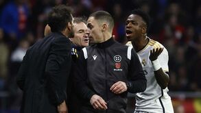 Espanhóis revelam palavras de Simeone para Vinícius Júnior: «Sete é a c... da tua mãe!»