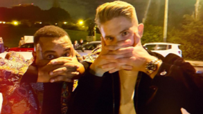 Todos rendidos a Gyökeres: Virgul esteve com o sueco e acabaram... a festejar de 'máscara'