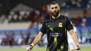 Lyon avança por Benzema e tem trunfo na manga para o garantir