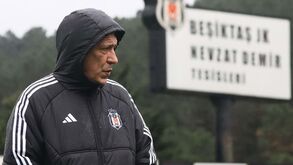 Besiktas de Fernando Santos volta a perder pontos na Liga turca