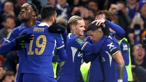 Chelsea goleia Middlesbrough rumo a Wembley
