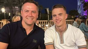 Michael Owen fala da cegueira progressiva do filho: «Se pudesse dava-lhe os meus olhos»