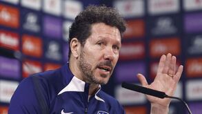 Diego Simeone e a polémica vitória do Real Madrid: «Pensam que somos todos parvos e isso irrita»