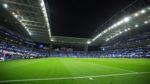 Fotógrafo do FC Porto multado porque... não tinha colete