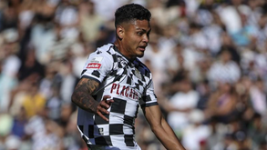 Comandante das forças de segurança viu pirete de De Santis aos adeptos do Vizela e jogador acabou... suspenso