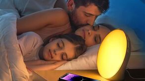 O despertador inteligente para acordar ao ritmo do nascer do sol