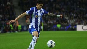 Cruz Azul quer Jorge Sánchez e já terá acordo com o Ajax e com o jogador mas... falta o FC Porto