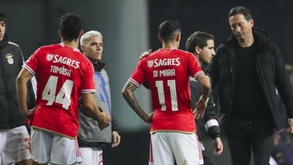Dedo apontado a pecados de Schmidt: raio-x à eliminação do Benfica nas 'meias' da Allianz Cup