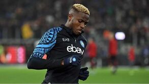 De Laurentiis garante saída de Osimhen no final da época e aponta três possíveis destinos