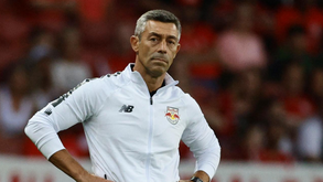 Botafogo-SP de Paulo Gomes 'trava' o Bragantino de Pedro Caixinha