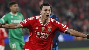 Investida em força: Musa resiste ao FC Dallas