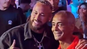 Neymar aparece em festa de aniversário de Romário e só se fala da sua forma física