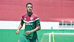 Samuel Granada reforça ataque do AVS