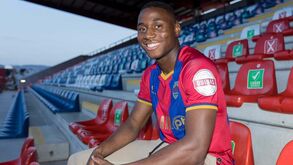 Oficial: Dário Essugo é reforço do Chaves por empréstimo do Sporting