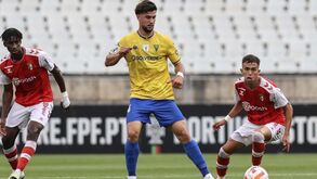 Portimonense negoceia com o Estoril a transferência do médio Pavlic