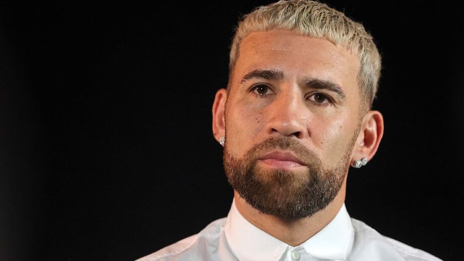 Central argentino do Benfica recebeu o Prémio Artur Agostinho 