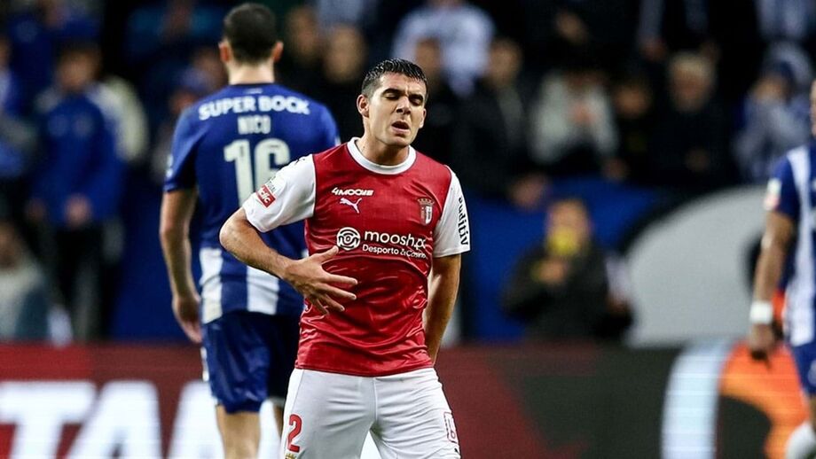 Víctor Gómez foi a imagem da frustração no Dragão