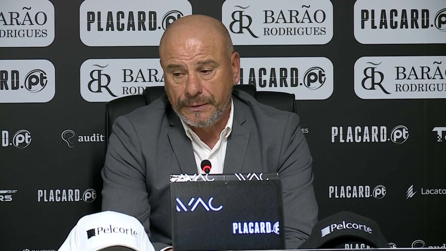 Treinador do Farense fez a análise ao jogo com os dragões, no São Luís