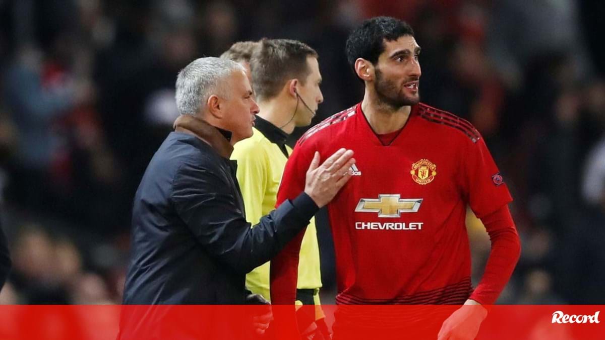 Mourinho sends a farewell message to Fellaini: “Rest your ankles who have suffered so much” – Internazionale