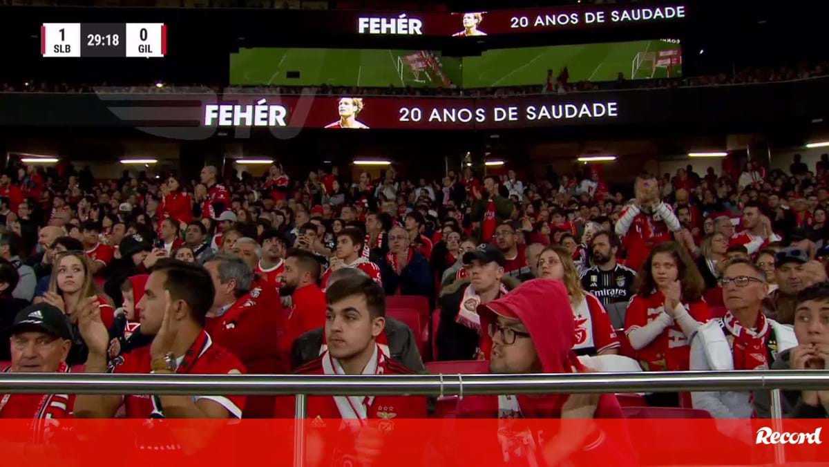 Assim foi a sentida homenagem do Estádio da Luz a Miklós Fehér: família do antigo jogador emocionada