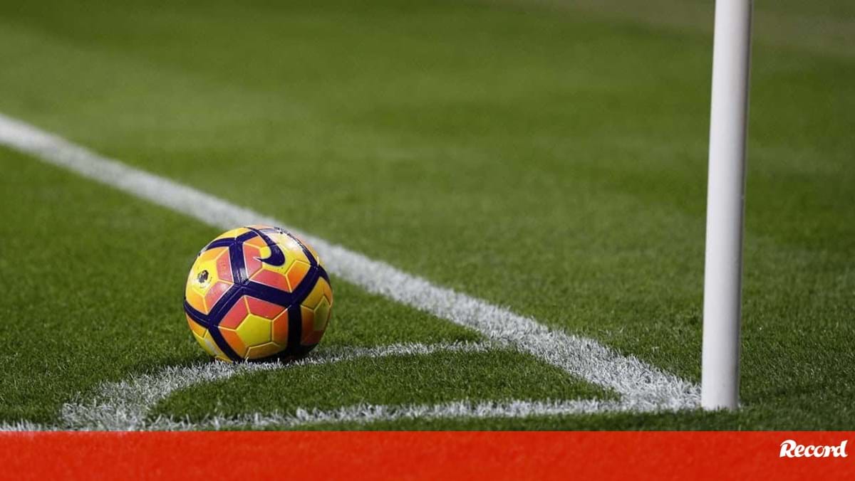 Der englische Premier-League-Star befindet sich wegen „Lachgas“-Sucht in Rehabilitation: „Es wird wahrscheinlich nicht der letzte sein“ – England