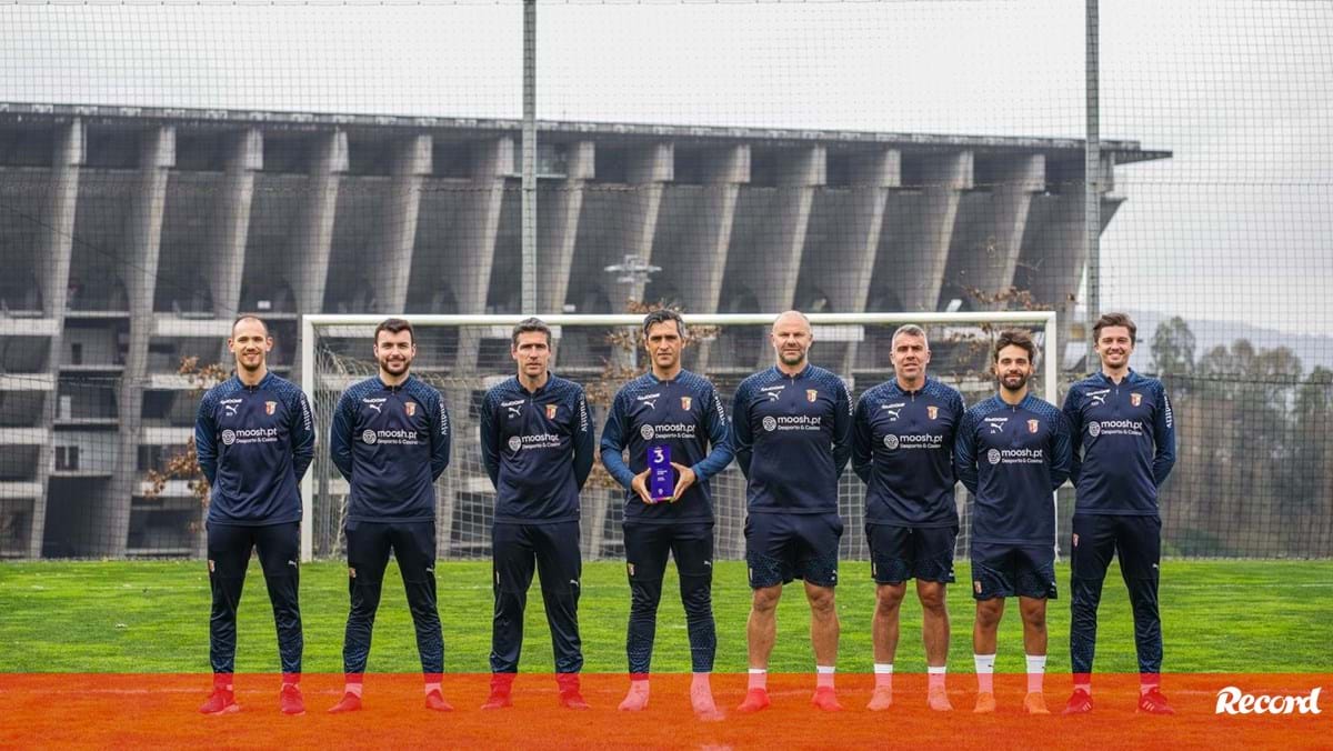 Equipa técnica do Sp. Braga B distinguida na Liga 3