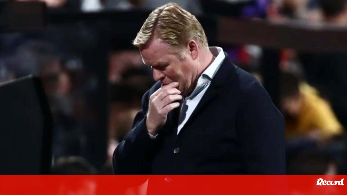 Ronald Koeman: «Ser treinador do Barcelona é um ataque à saúde mental»