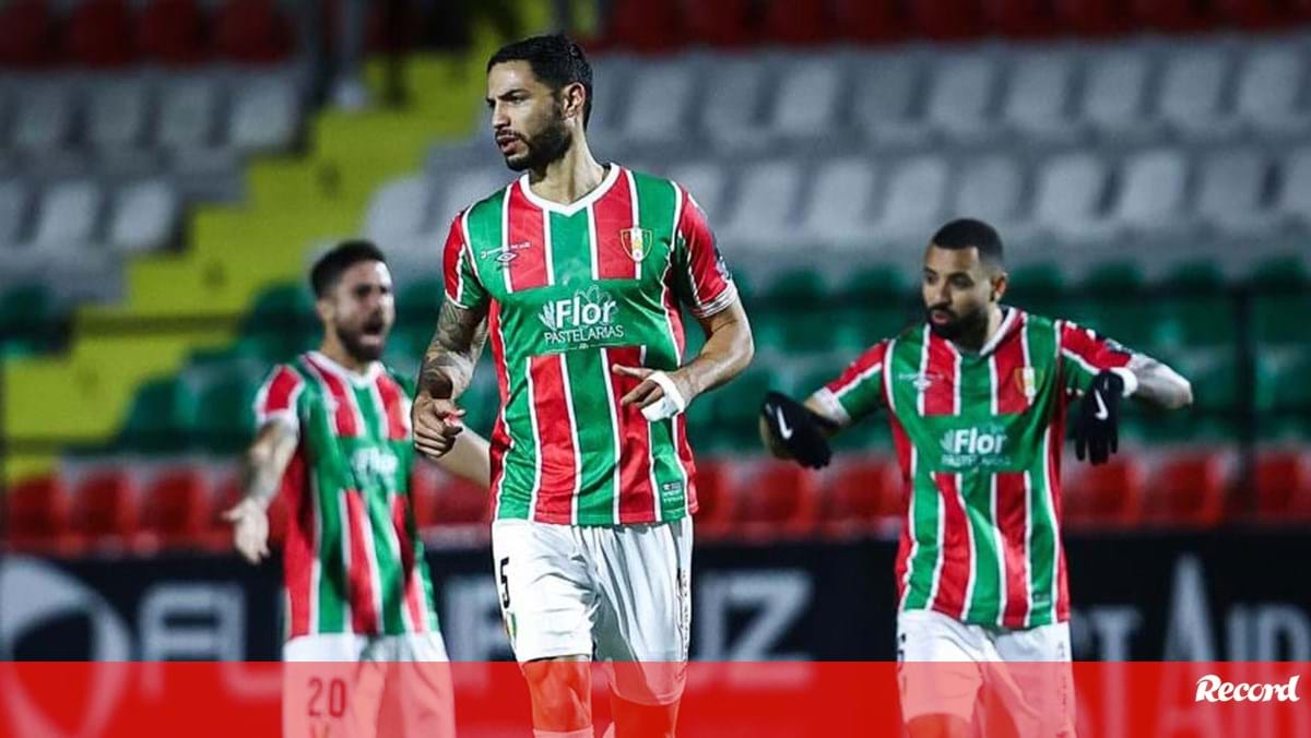 A crónica do E. Amadora-Portimonense, 3-0: amigo japonês ilumina o caminho