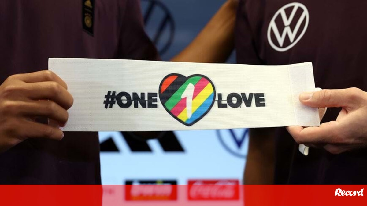 Na dúvida, fica calado: Como o futebol limita a liberdade dos jogadores gays