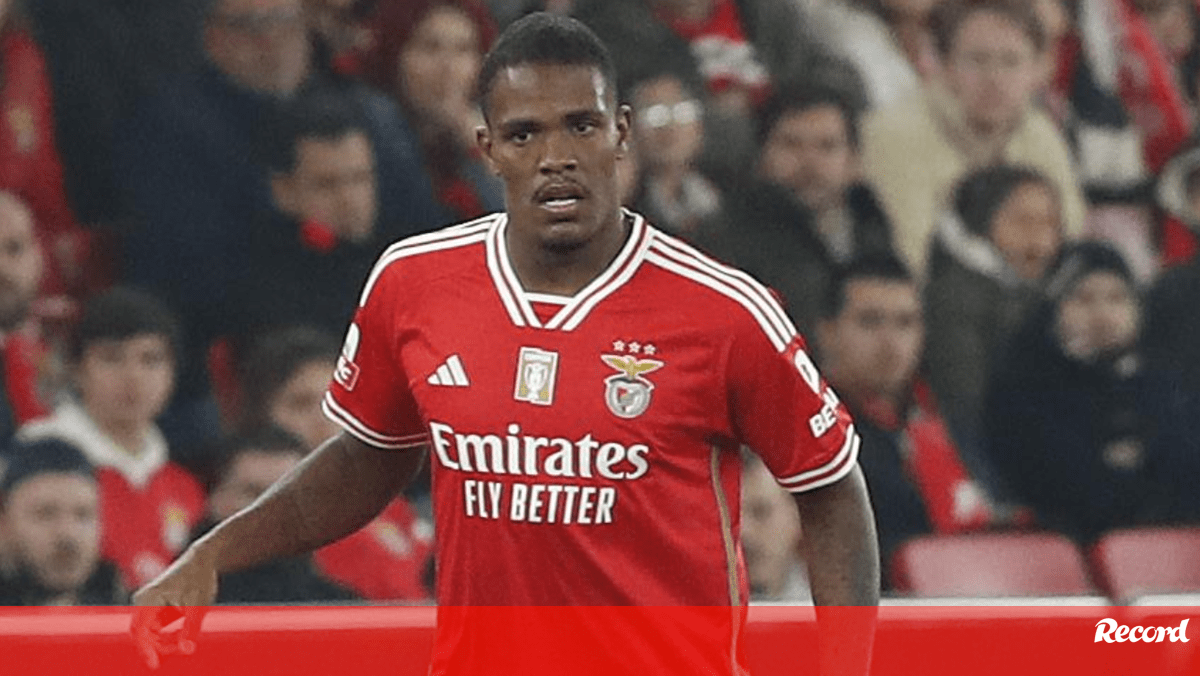 Gustavo Marques brilha no Benfica B e já soma interessados