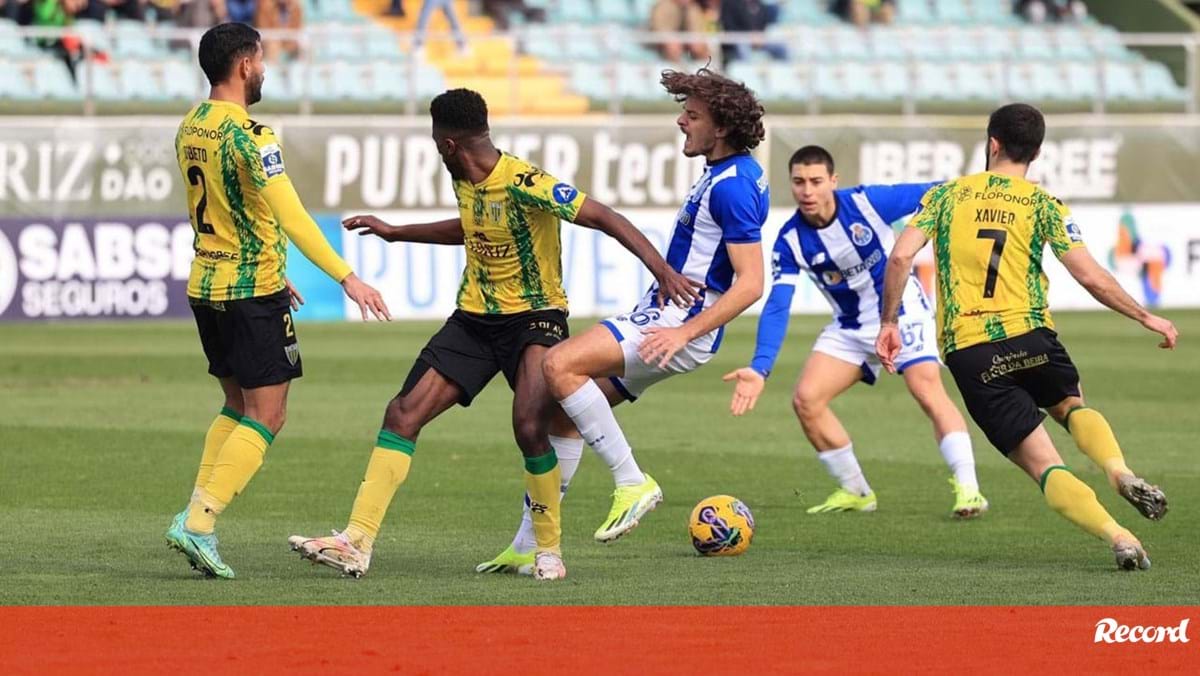 FC Porto e a "arbitragem inqualificável" no jogo da equipa B: «Erros gravíssimos não admissíveis numa competição com VAR»