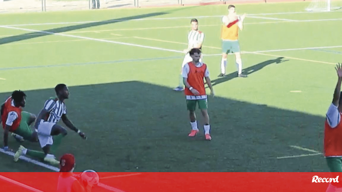 Insólito: Serpa obligado por el árbitro a jugar con chaleco – Campeonato de Portugal