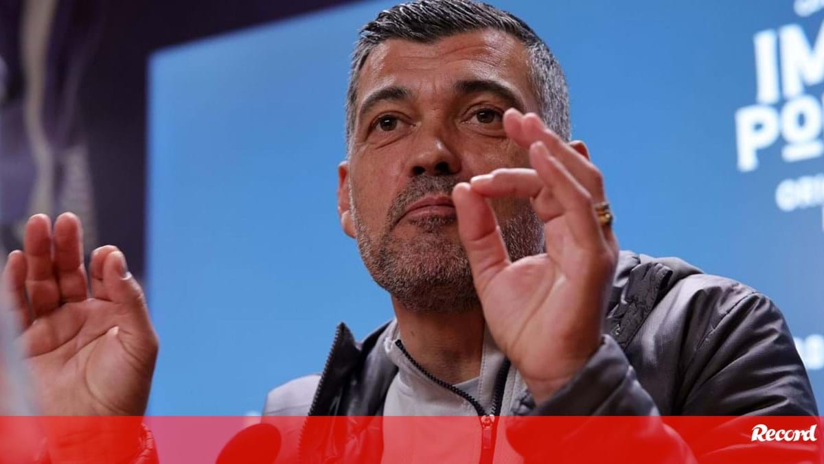 Em direto: siga a conferência de Sérgio Conceição de antevisão ao jogo com o Arsenal