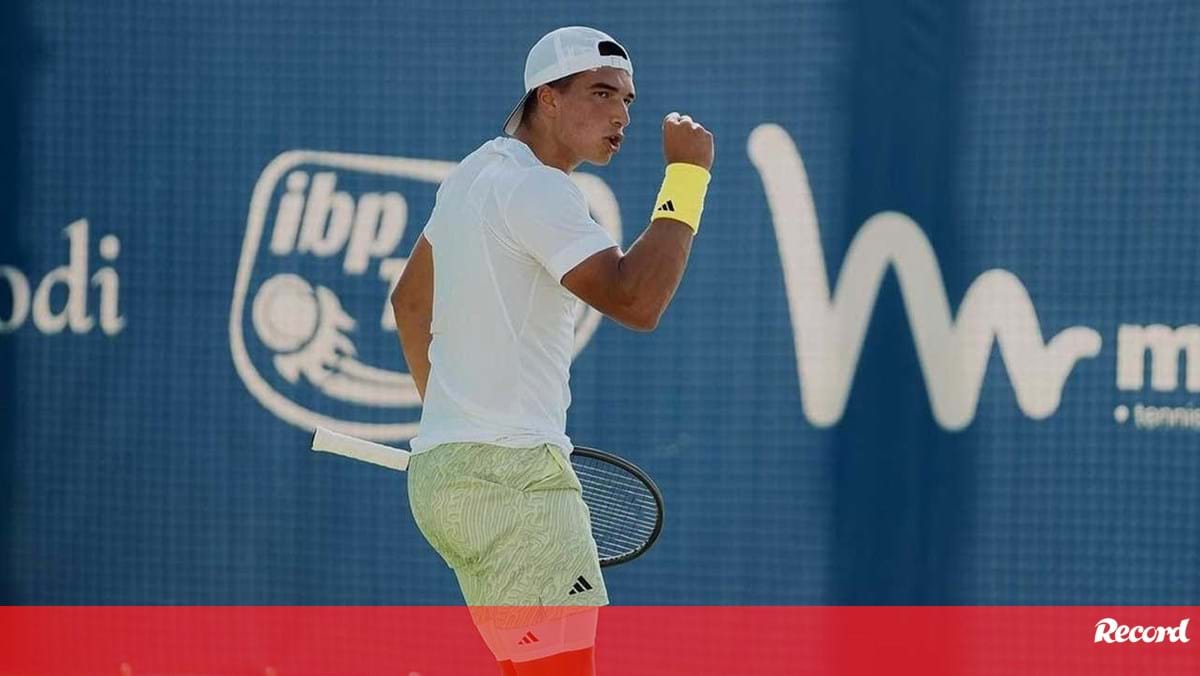 Henrique Rocha eliminado nos quartos de final do challenger Tenerife 2