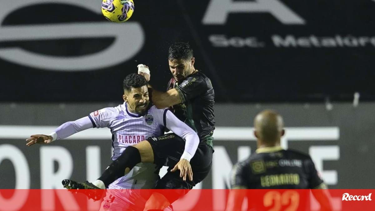 A crónica do E. Amadora-Chaves, 1-1: emoção a ferros dá empate técnico