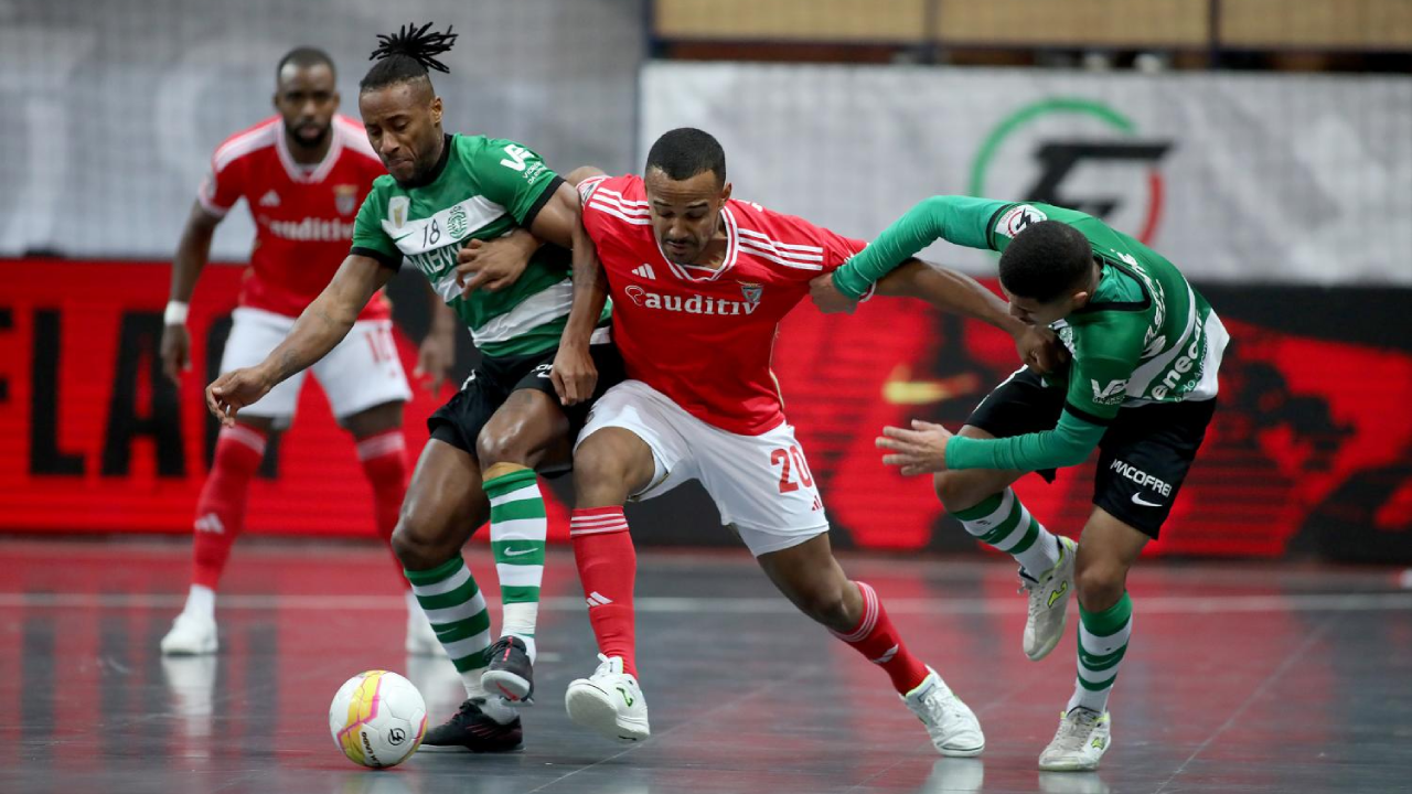 Sporting goleia Benfica no João Rocha em 2.ª parte disputada a um ritmo