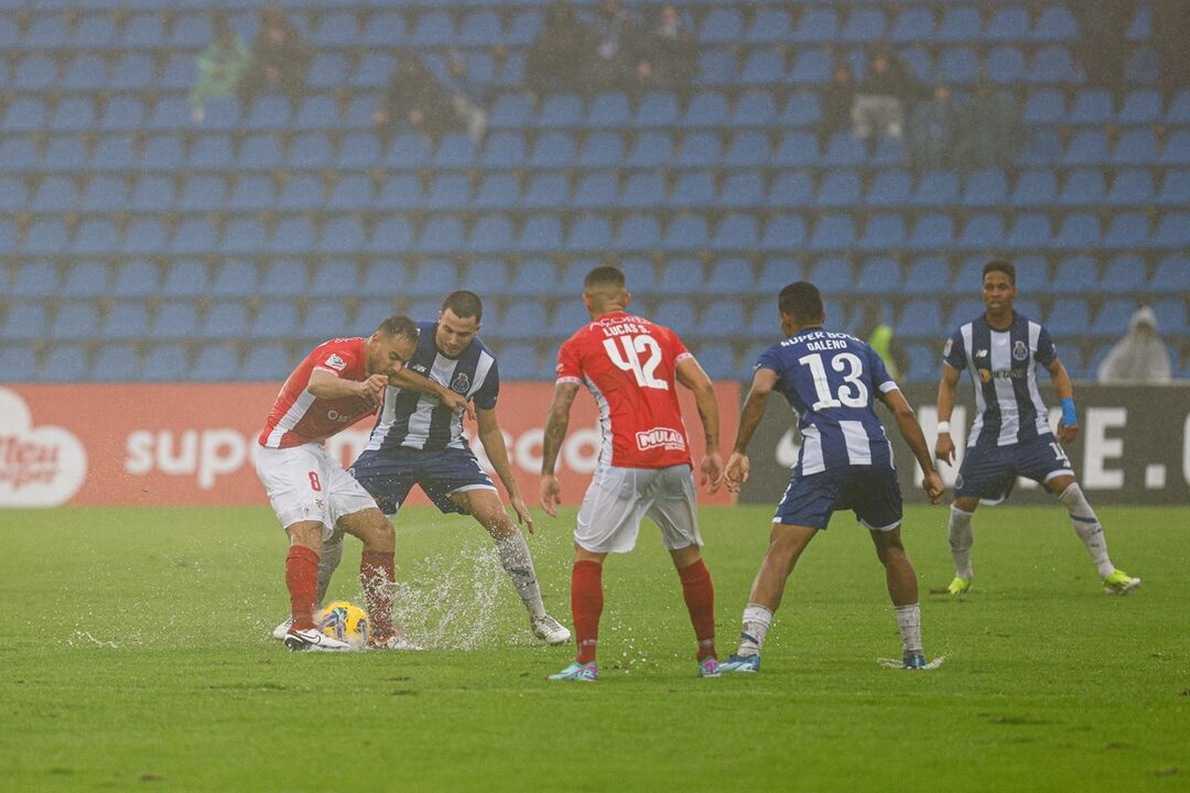 /fotosgeral/Fotos/2-50302189#19ac6e5529d921d0928d3063021bfb67 (20305615) (Milenium)