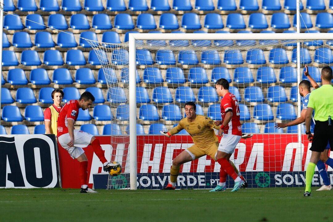 /fotosgeral/Fotos/2-50373287#773f3fd1f04a380cb6fc00273aac38cc (20416028) (Milenium)