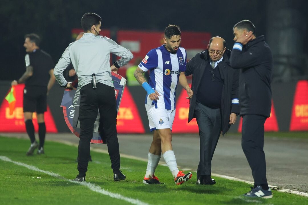 /fotosgeral/Fotos/2-50414249#c483e809d99a75deda7e33258c89009e (20454785) (Milenium)