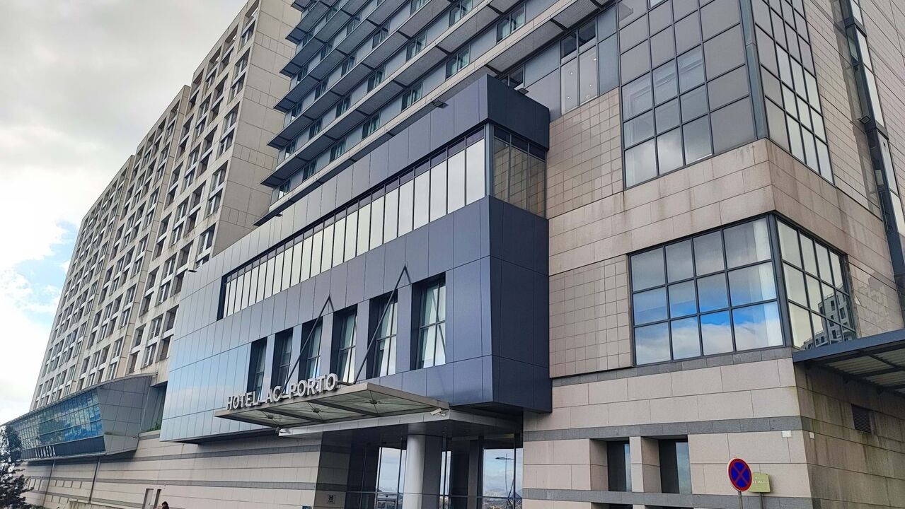 Hotel onde o jovem foi encontrado