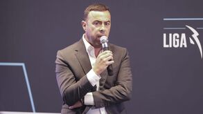 Protótipo de prosperidade à custa de leões e dragões